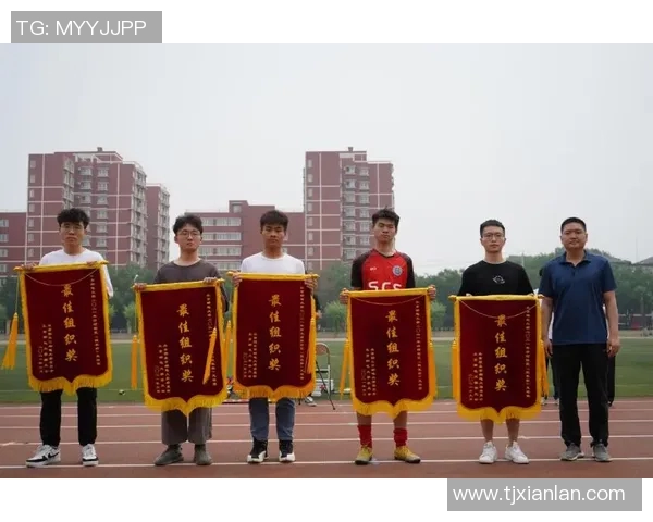 北京足球队耐力提升之路探讨与实践分析